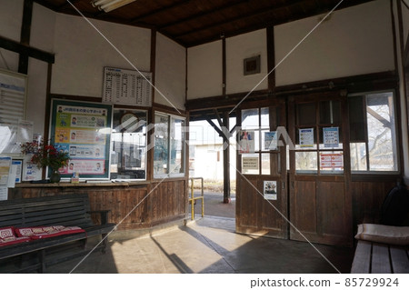 Kishin Line Mimasaka Chiyo Station Station Building (Recommended Industrial Heritage): Waiting Room Kishin Line Mimasaka Chiyo Station Station Building (Recommended Industrial Heritage): Waiting Room 85729924