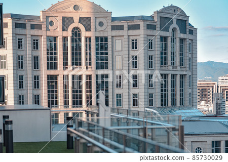 台北信義區街頭 85730029