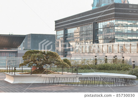 台北信義區街頭 85730030