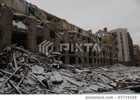 destroyed multi-storey residential building in the city destroyed multi-storey residential building in the city 85734588