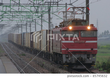 EF81-735 拖曳貨運列車_2021 / 9/23 拍攝 85745632