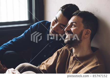 笑臉同性戀夫婦,LGBTQ,最好的朋友形象 笑臉同性戀夫婦,LGBTQ,最好的朋友形象 85747152