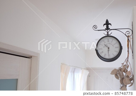 Antique wall clock Antique wall clock 85748778