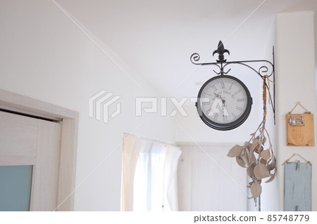 Antique wall clock Antique wall clock 85748779