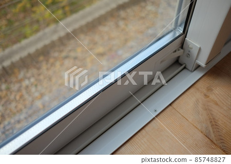 吐痰窗扇 雙層玻璃 85748827