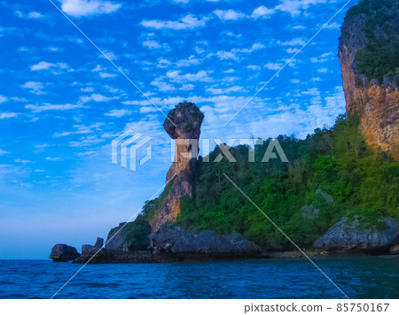 Chicken Island. The tropical landscape. Railay, Thailand Chicken Island. The tropical landscape. Railay, Thailand 85750167
