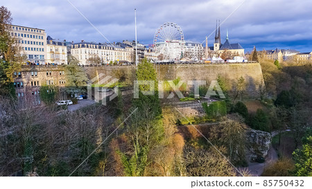 View of Luxembourg old town 85750432