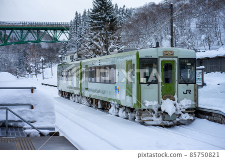 Kitakami Line Hottoyuda Station 85750821