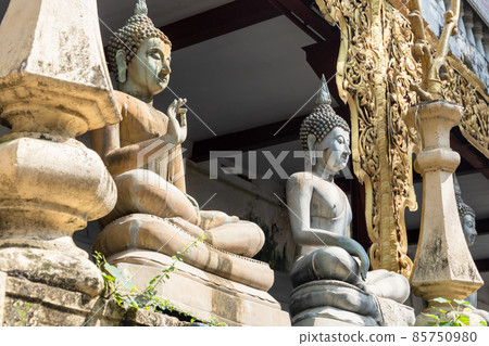 Sri Lanka travel photo. Buddha statues at Gangaramaya Temple 85750980