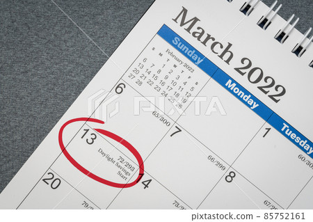 March 2022 - desktop calendar with the start of daylight saving time March 2022 - desktop calendar with the start of daylight saving time 85752161