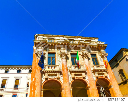 Palazzo del Capitaniato on Piazza dei Signori in Vicenza city. The palace was designed by Andrea Palladio in 1565 and built between 1571 and 1572 85752407