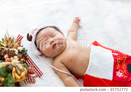 兒童聖誕老人 1 個月大的嬰兒 85752772