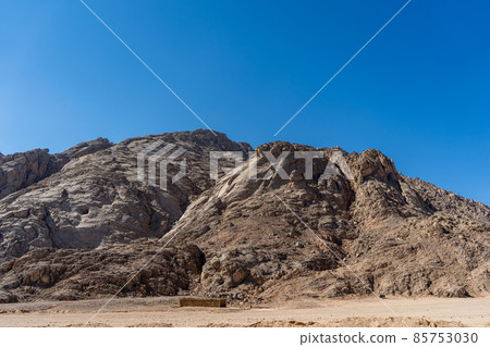 mountains in egypt. the mountain range of Egypt. travel in egypt. deserts of egypt 85753030