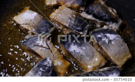 Deep-fried mackerel Tatsuta 85754010