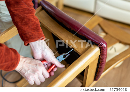Chair repair and maintenance 85754038