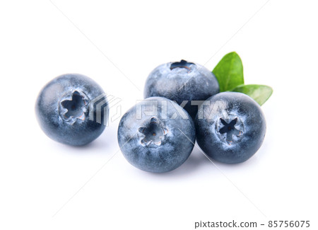 Sweet blueberries with leaves 85756075