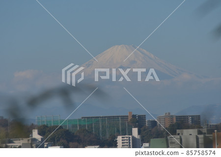 鎌倉市梶原住宅的富士山和雲 鎌倉市梶原住宅的富士山和雲 85758574