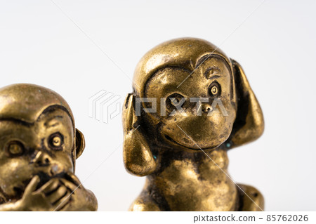 Three wise monkeys 85762026