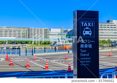 [Image material] Taxi stand (Tokyo International Ferry Terminal) 85766682