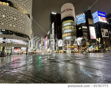 2022年1月下大雪的東京銀座四丁目十字路口 2022年1月下大雪的東京銀座四丁目十字路口 85767773