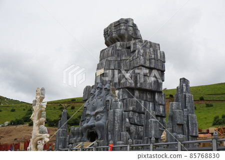 Larungar Gompa鳥墓地 85768830