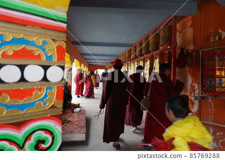 Larungar Gompa 轉經筒 85769288