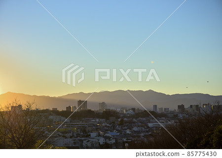 The town of Machida where the shadow of Oyama stretches The town of Machida where the shadow of Oyama stretches 85775430