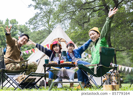Friends who enjoy camping Friends who enjoy camping 85779164