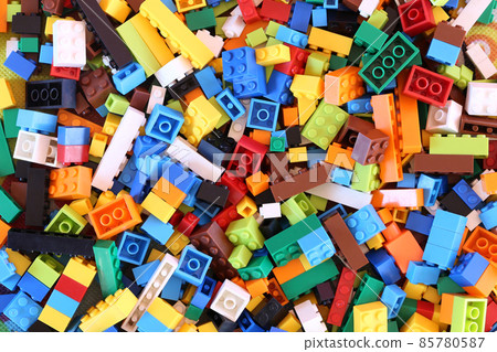 Colorful plastic cubes puzzle background. 85780587