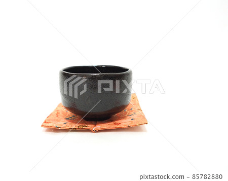 Raku tea bowl old cloth 85782880