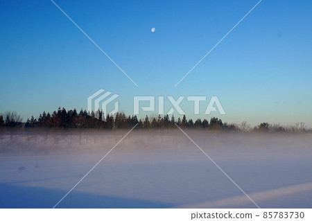 Winter morning Winter morning 85783730