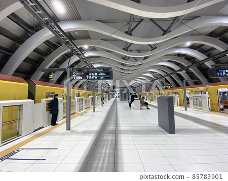 Shibuya Tokyo Metro Ginza Line Terminal scenery 85783901