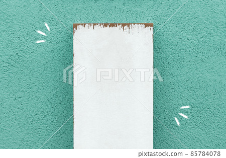 [標題] 靠牆的木板（色彩豐富） 85784078