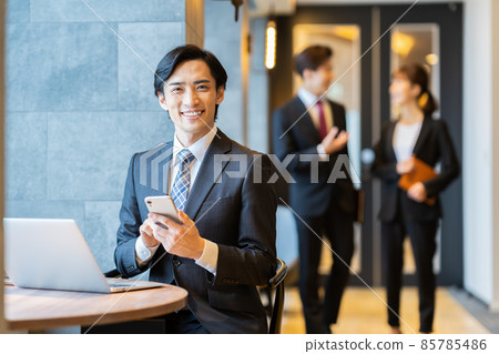 營業所商人 85785486