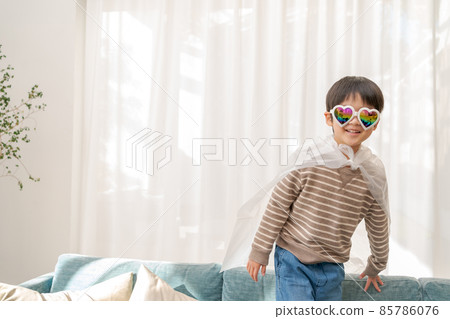 Boy fight pretend 85786076