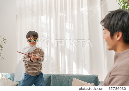 Boy fight pretend Boy fight pretend 85786080