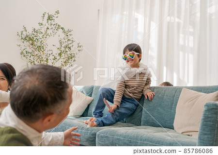 Boy fight pretend Boy fight pretend 85786086