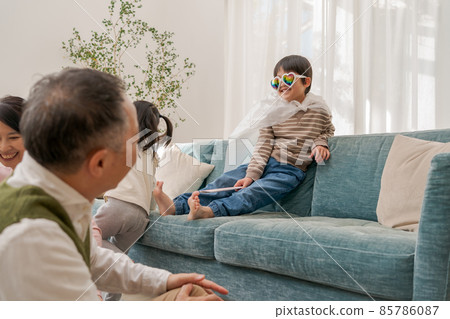 Boy fight pretend Boy fight pretend 85786087