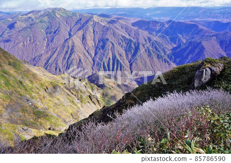 西九郎嶺的谷川岳旭岳 85786590