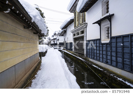 雪飛驒古川街景（岐阜縣） 85791946