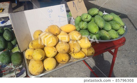 Mango sold on the shoulder of a rural road in Suphan Buri Province, Thailand 85796308