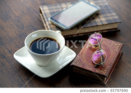 Coffee break in a room with a calm atmosphere Coffee break in a room with a calm atmosphere 85797890