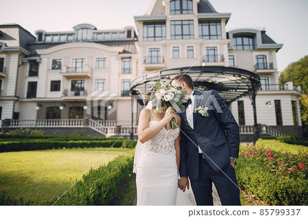 wedding couple wedding couple 85799337
