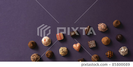 Chocolate gift sweets, Valentine's Day, etc. 85800089