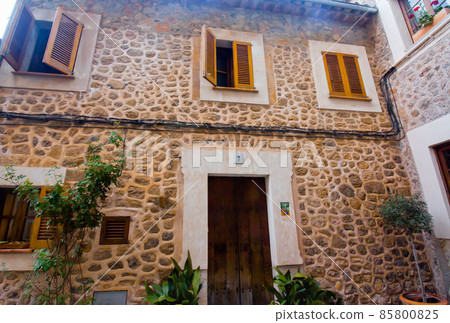 Beautiful building in Valldemossa, famous old mediterranean village of Majorca Spain. 85800825