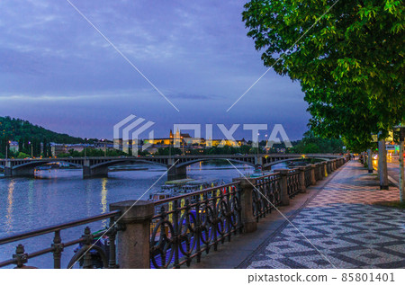 Prague with promenade riverside road, Prague Castle, St. Vitus Cathedral in Hradcany district 85801401