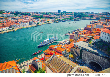 Aerial panoramic view of Porto Oporto city historical centre with Douro River with boats 85801439