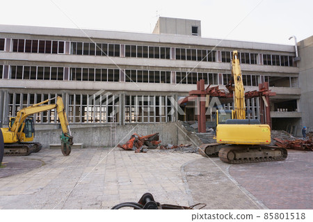 拆除破舊公共建築的重型設備 拆除破舊公共建築的重型設備 85801518
