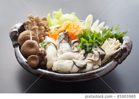 Oyster hotpot 85803980