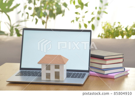 Model house on a personal computer 85804910